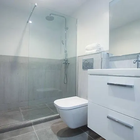 Apartment En Nueva Andalucia - La Maestranza
