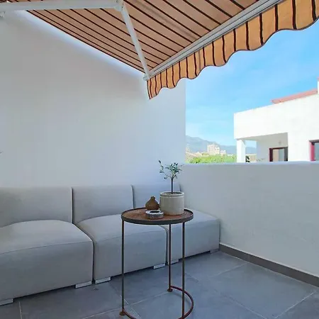 En Nueva Andalucia - La Maestranza Apartment *