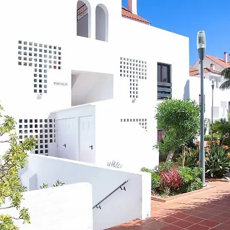 En Nueva Andalucia - La Maestranza Apartment *